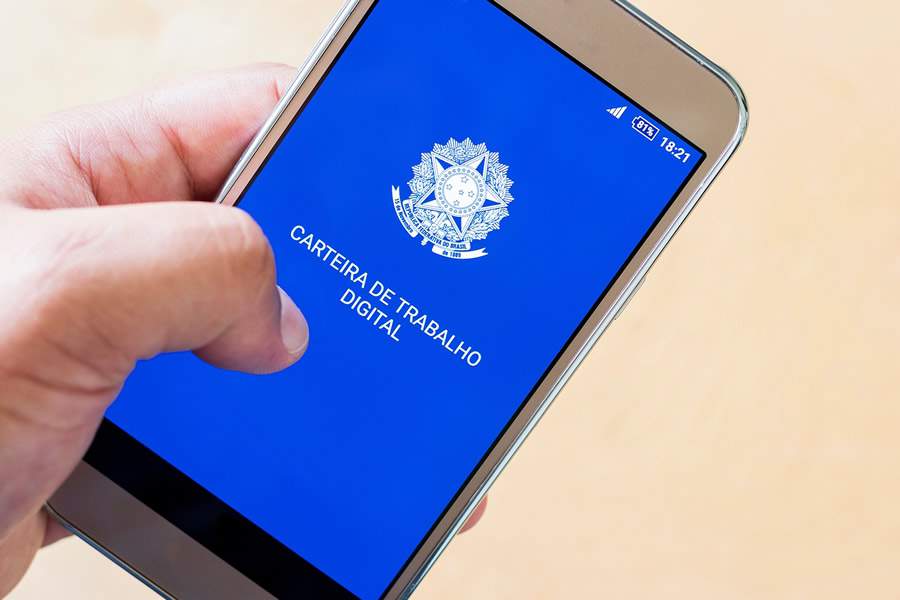 Mais de 80 oportunidade de emprego - Shutterstock