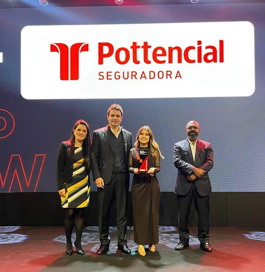 Carlos Ferreira Quick e Mariana Dória no evento GPTW - Créditos - Pottencial Seguradora
