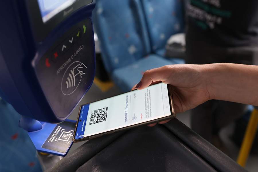 Maio Amarelo: tecnologias aumentam a segurança dos motoristas de ônibus urbanos