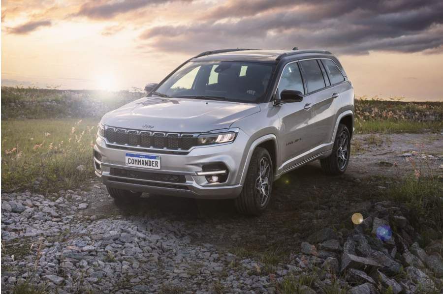 Jeep&reg; Commander comemora um ano de mercado e mais de 16 mil unidades vendidas no Brasil