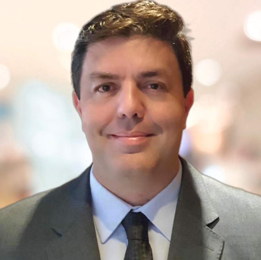 Alexander Coelho, advogado especializado em Direito Digital e Prote&ccedil;&atilde;o de Dados