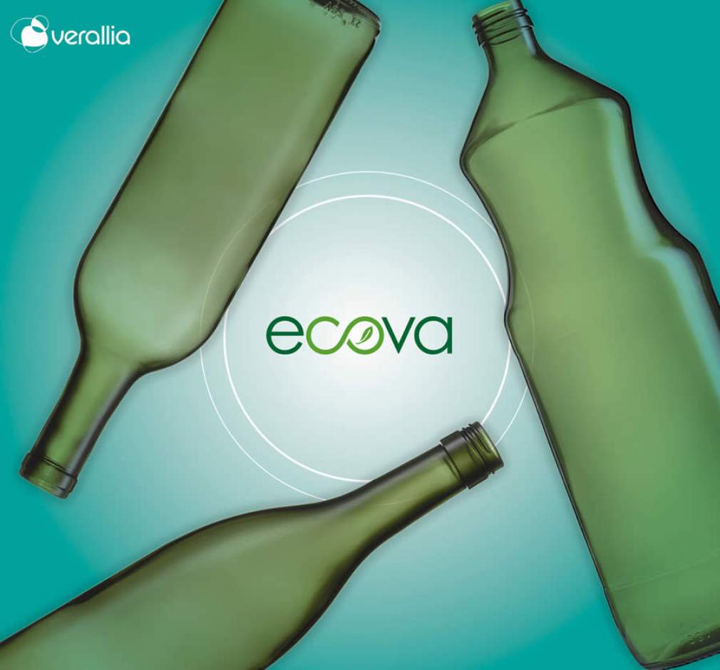 30% mais leves, garrafas ECOVA reduzem em 15% emissão de CO2 durante a produção e em 6% no transporte de embalagens - Divulgação