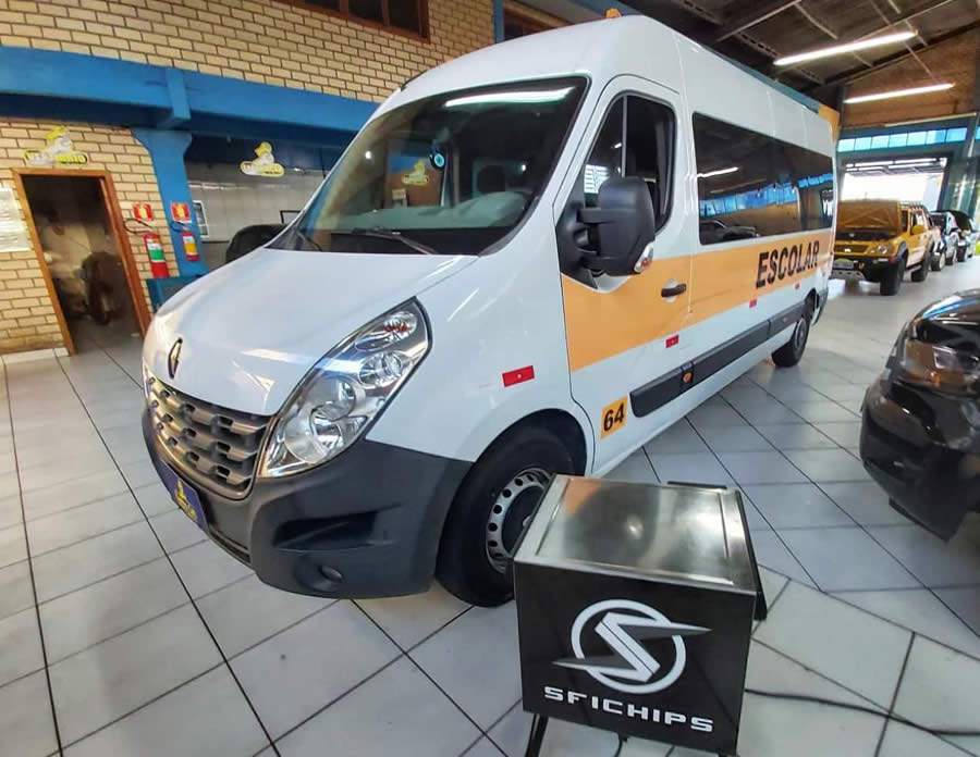 Van escolar: Problemas com fumaça e perda de potência solucionados (Divulgação)