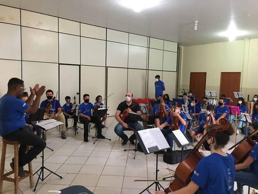Concerto de anivers&aacute;rio da Alfredo Gazin Orquestra Escola em homenagem ao Dia das Crian&ccedil;as e dos Professores ter&aacute; m&uacute;sica tema dos &ldquo;Vingadores&rdquo;