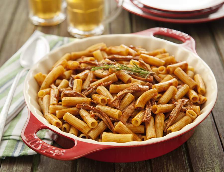 Macarrão com Porco na Cerveja Preta - Marca Isabela - Divulgação