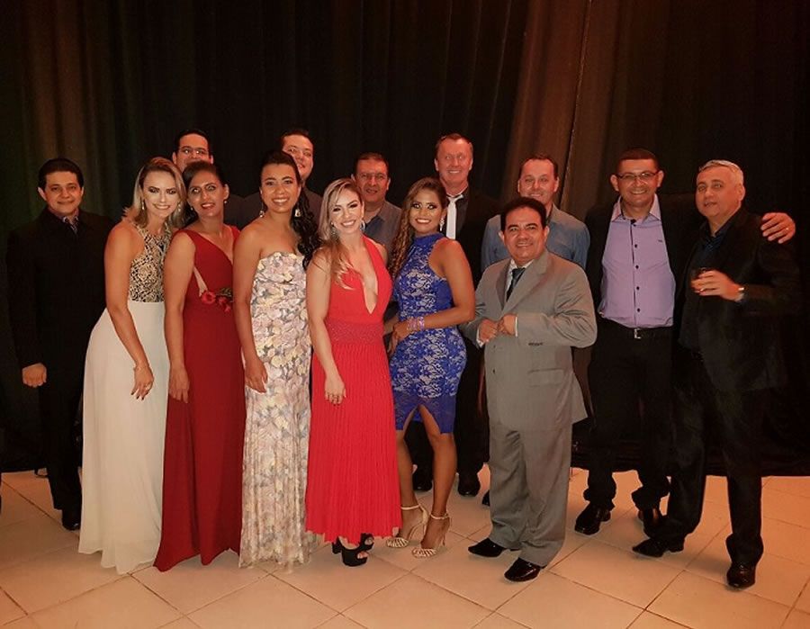 FORMA&Ccedil;&Atilde;O PROFISSIONAL :&nbsp;Novos corretores de MT celebram encerramento de curso de habilita&ccedil;&atilde;o