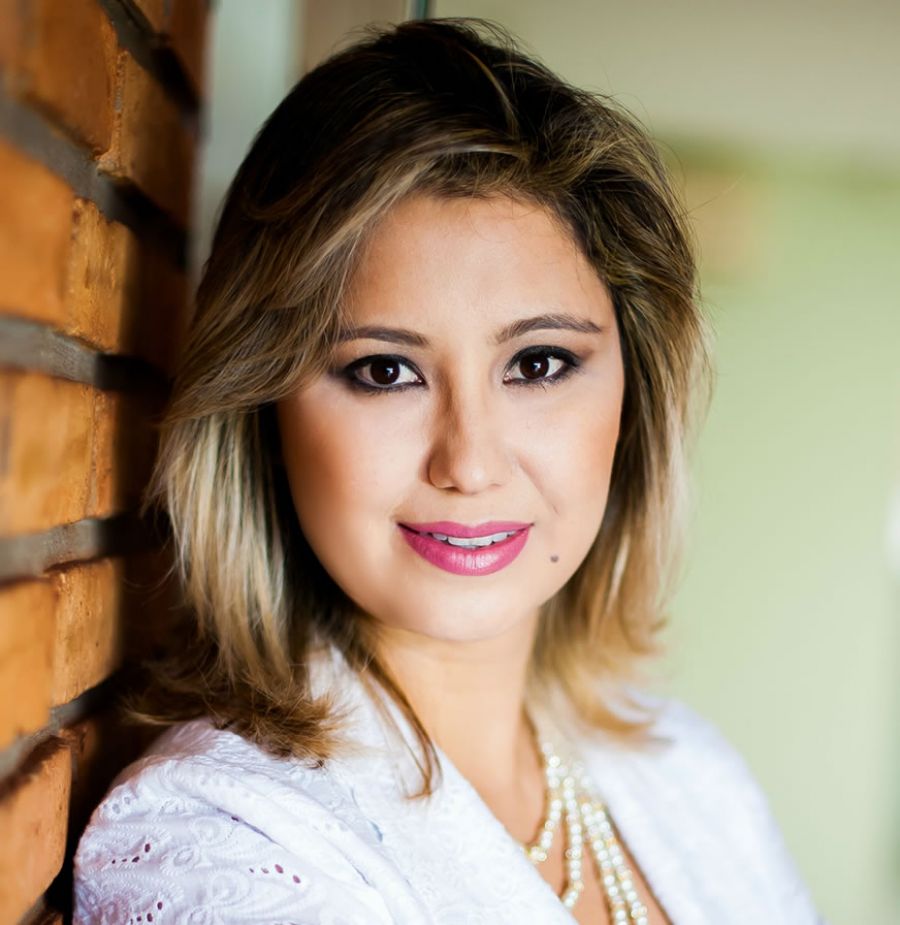 Cec&iacute;lia de Lara 