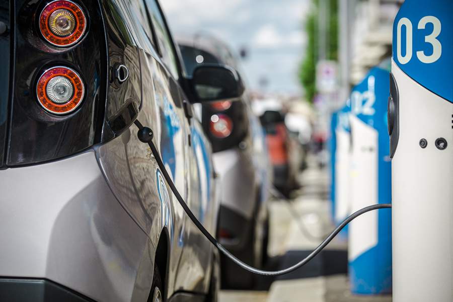 Veículos comerciais leves elétricos têm crescimento de 51% em 12 meses