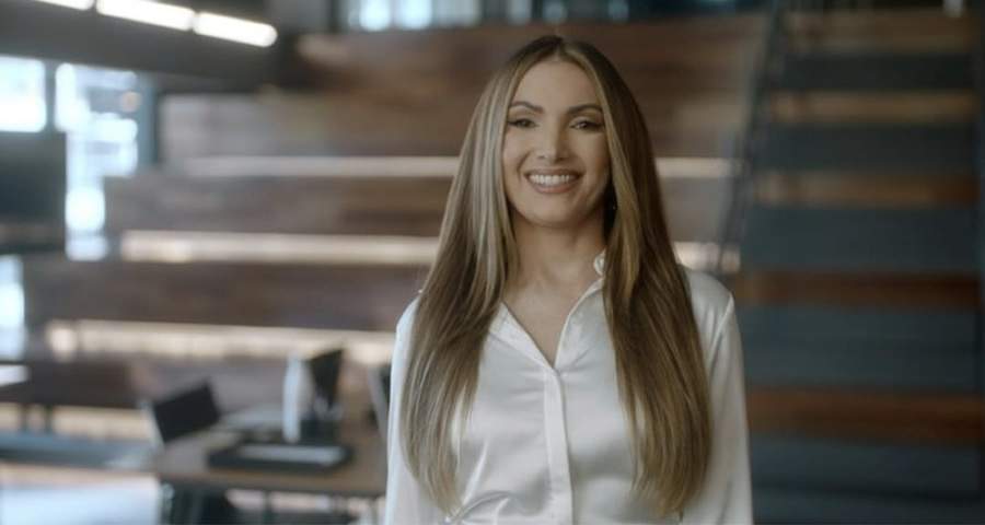 Jornalista e apresentadora Patr&iacute;cia Poeta na campanha da Bradesco Sa&uacute;de