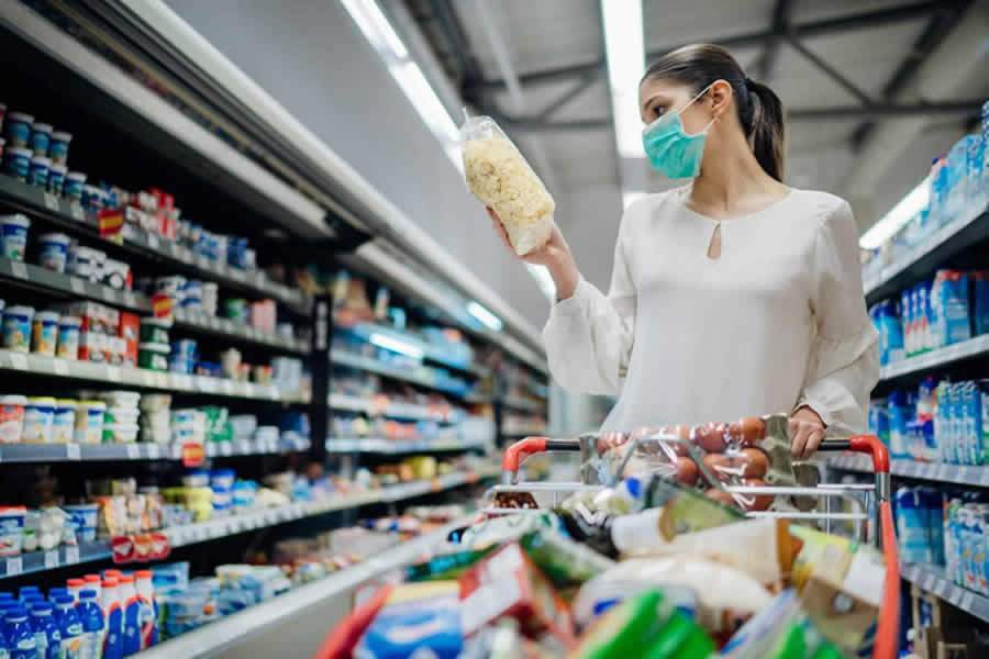 De acordo com a Associa&ccedil;&atilde;o Paulista de Supermercados (Apas), a venda de produtos de marcas pr&oacute;prias cresceu 30% no primeiro semestre - Cr&eacute;ditos: Eldinhoid/Istock