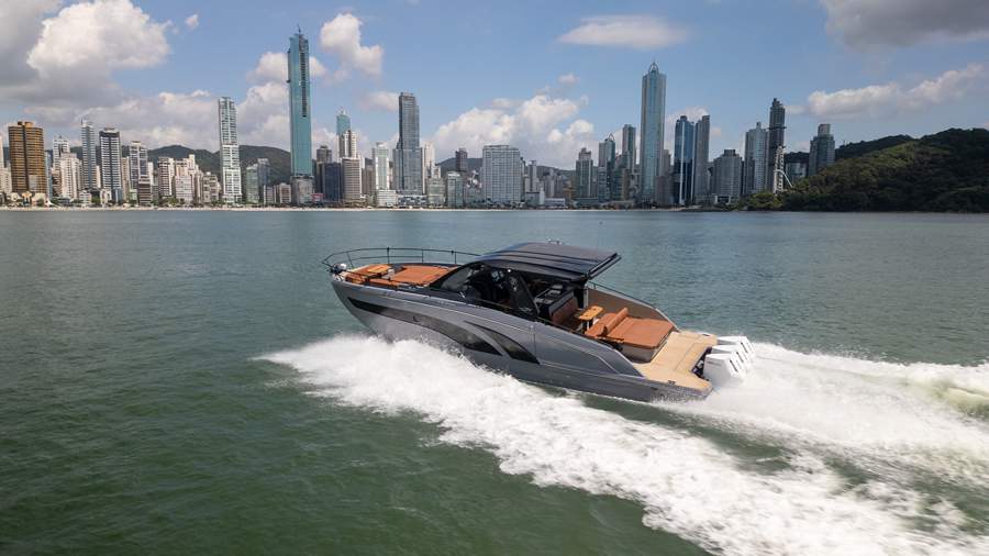 Um &#039;tour&#039; por cinco lanchas de sucesso no maior evento náutico da América Latina