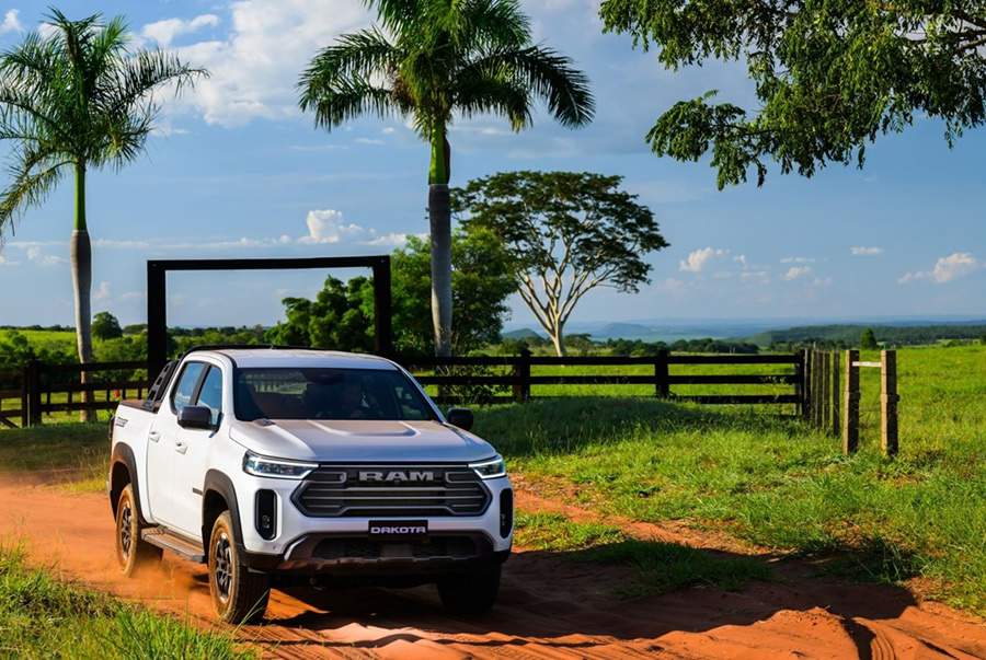 Ram participa do Show Safra 2026 com a nova Dakota e outros modelos da gama