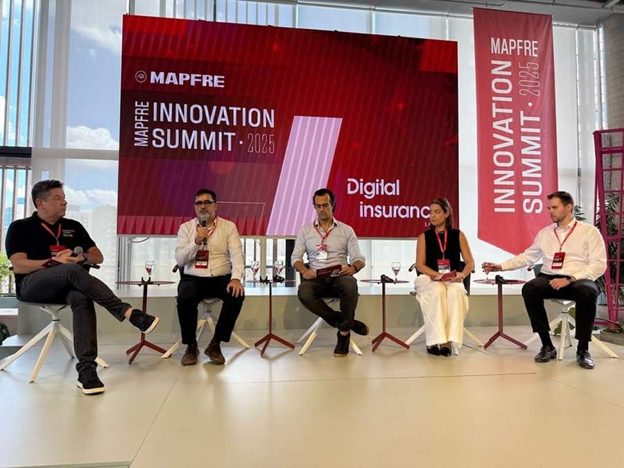 Expans&atilde;o do seguro no Brasil exige inova&ccedil;&atilde;o, customiza&ccedil;&atilde;o e ajustes regulat&oacute;rios, afirma diretor da CNseg