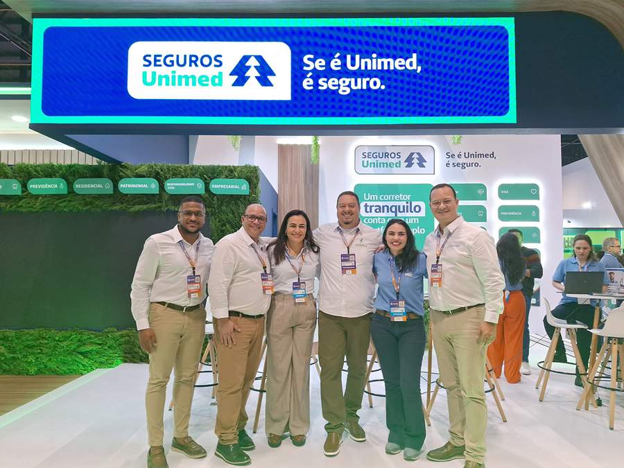 Executivos da E4 Soluções, Seguros Unimed e Solidus Administradora durante o Conec