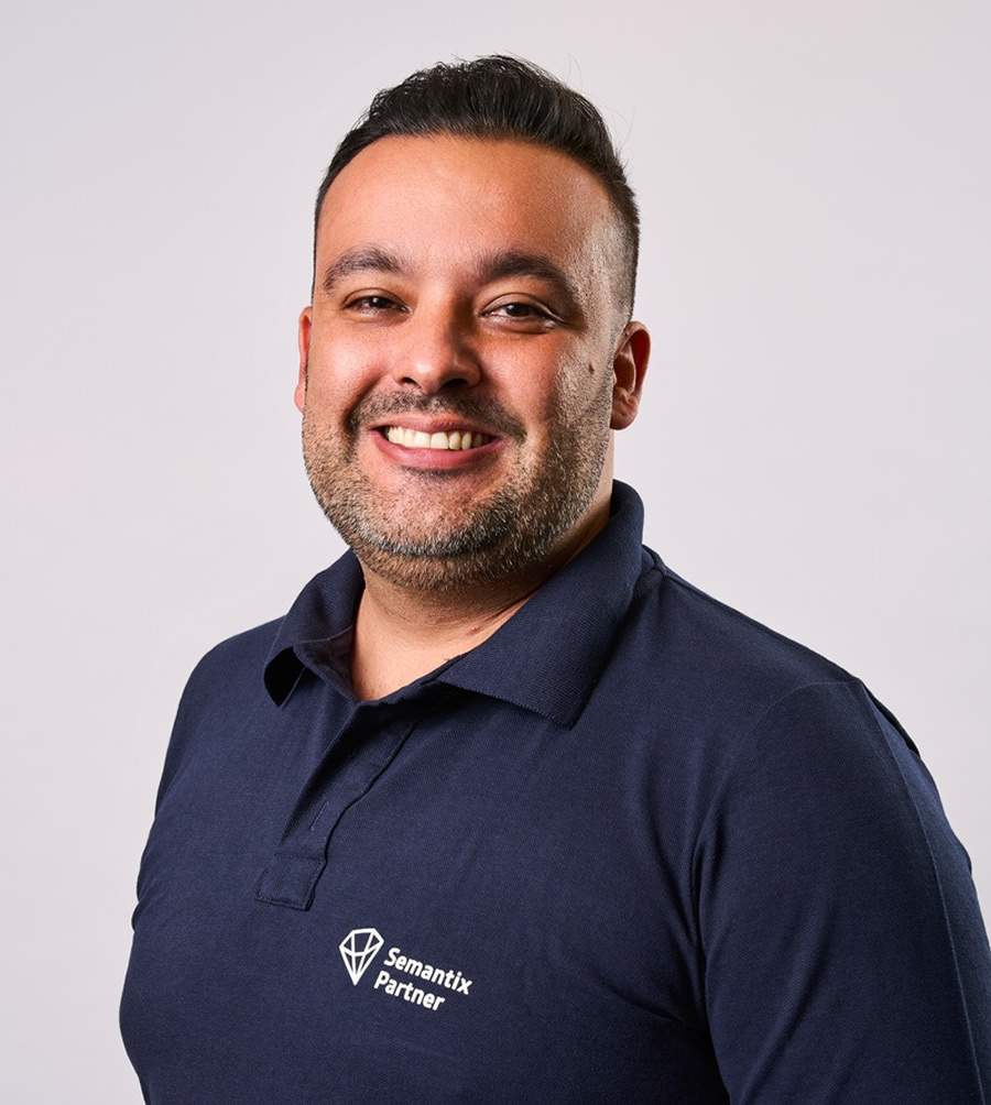 *Jo&atilde;o Paulo Tavares