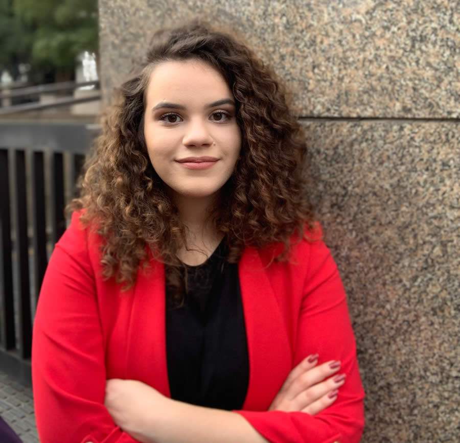 Veridiana Lopes, educadora financeira e criadora do Economia Di&aacute;ria - Cr&eacute;dito: Divulga&ccedil;&atilde;o