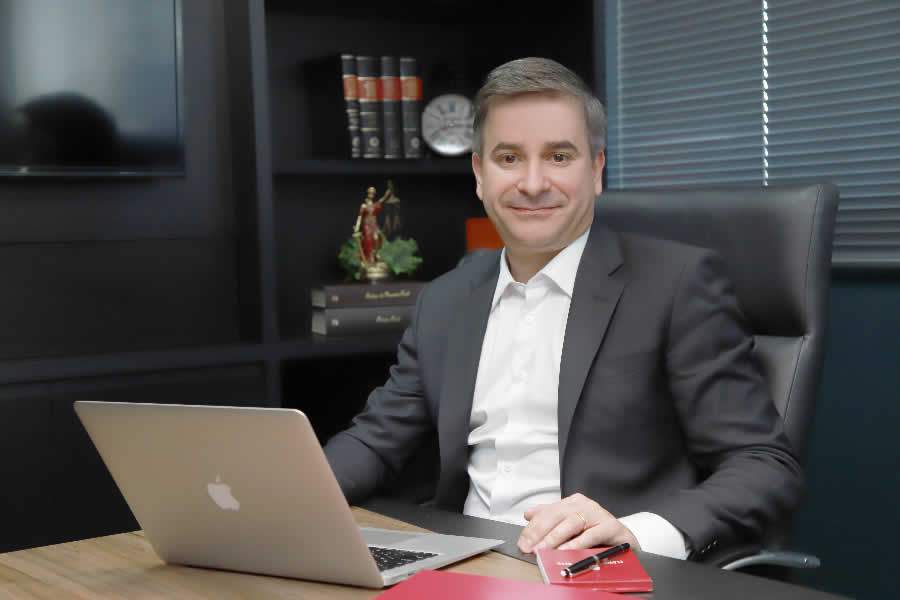 Fl&aacute;vio Pinheiro Neto - Pedro Waldrich