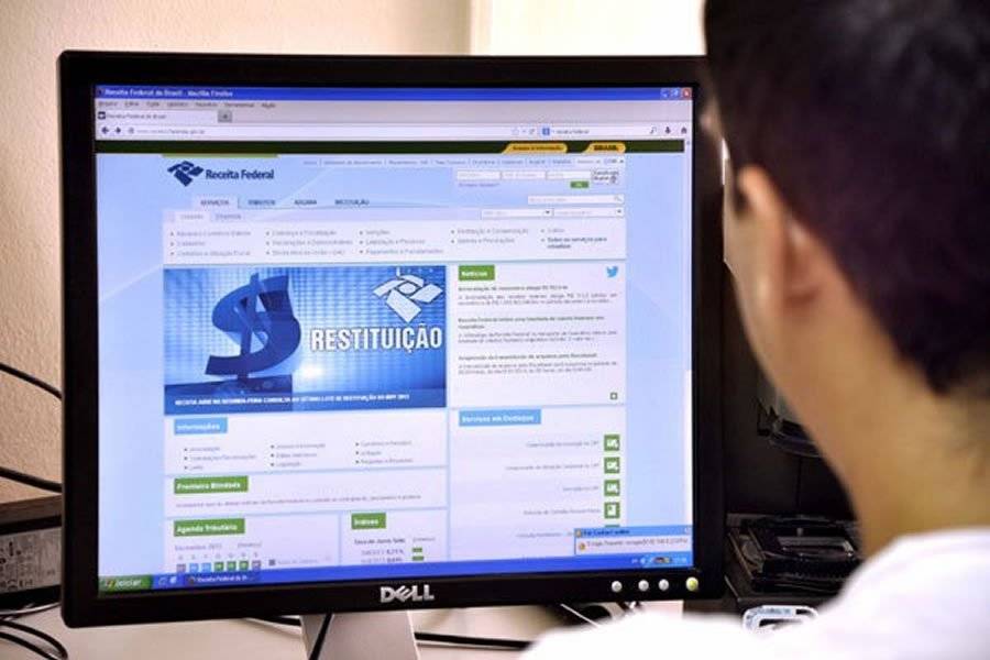 Contribuintes poder&atilde;o sacar a restitui&ccedil;&atilde;o do IR a partir do pr&oacute;ximo m&ecirc;s