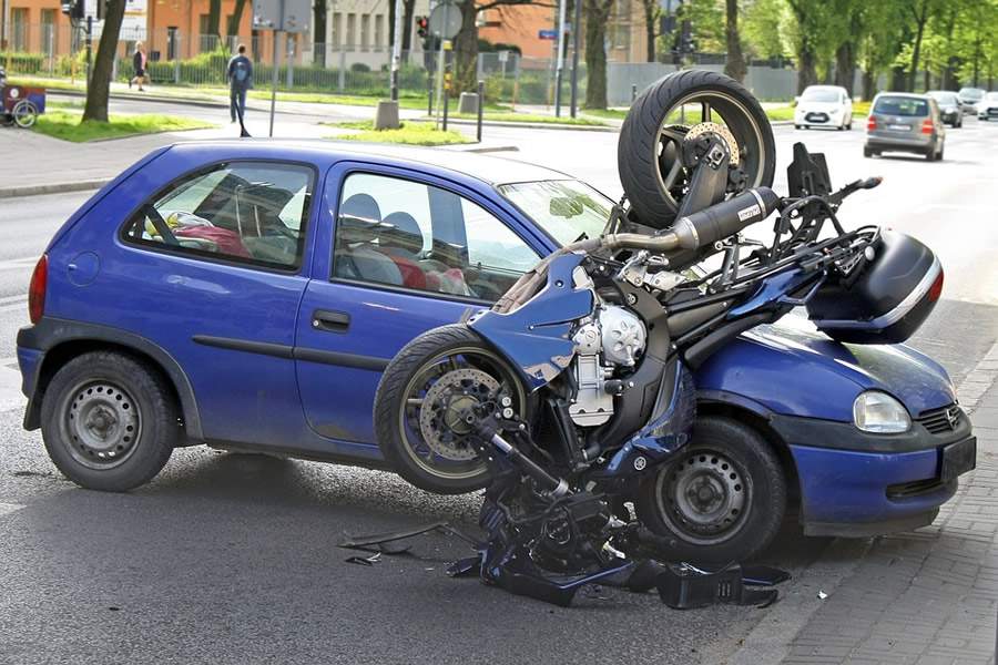 Acidentes com moto crescem e maioria das vítimas tem entre 18 e 34 anos - Divulgação