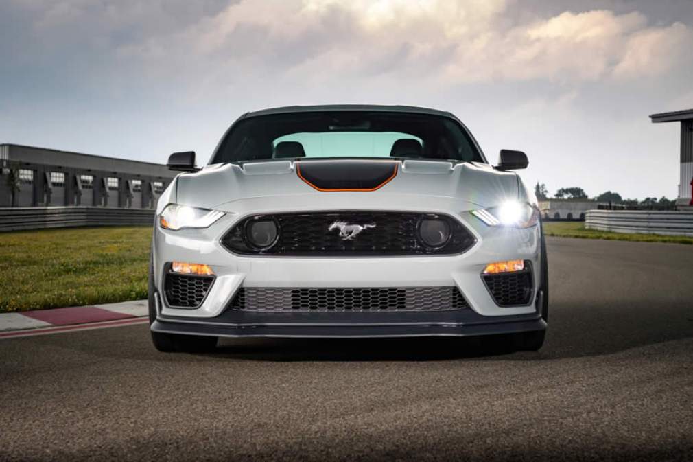 Ford apresenta a versão final do novo Mustang Mach 1