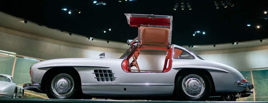 Mercedes-Benz 300 SL Coup&eacute; faz 70 anos