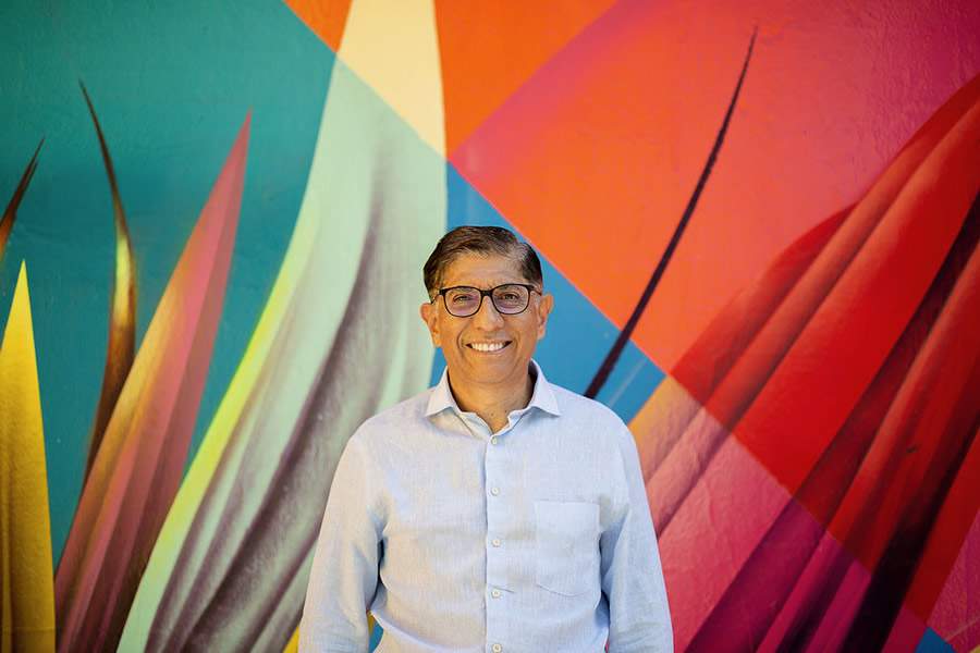  Alberto Vargas, formado em Master Business Administration pela Universidade de Warwick na Inglaterra - Divulga&ccedil;&atilde;o