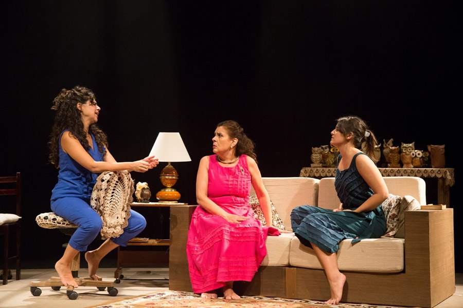 Peça Aos sábados - atrizes em cena 3 - foto Giovanna Almeida