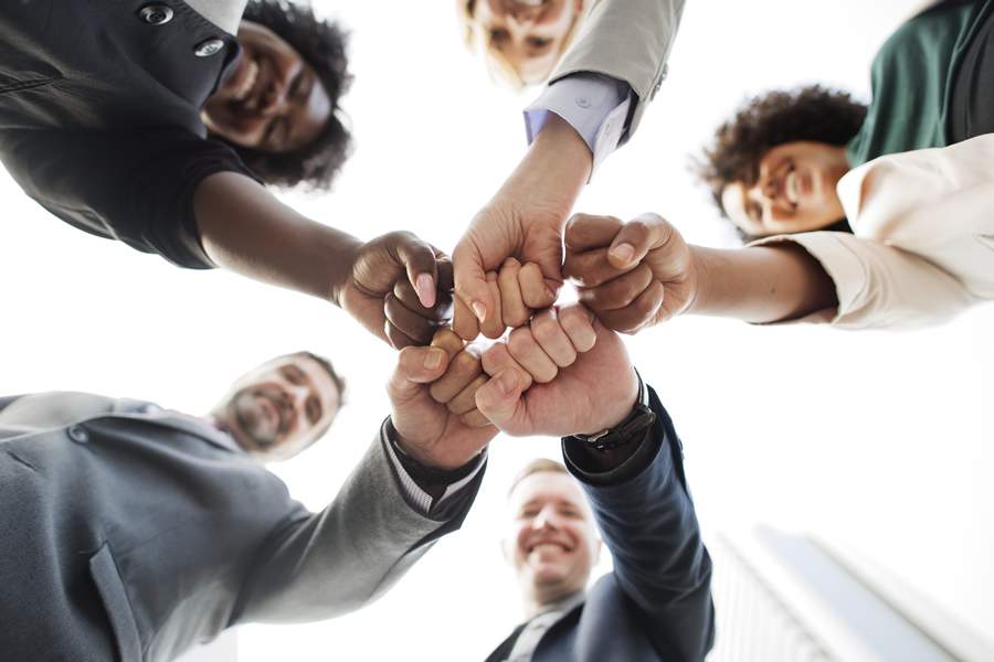 Empresas que promovem a diversidade e inclus&atilde;o se destacam no mercado (Foto: Freepik)