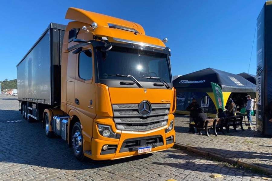 Mercedes-Benz oferece test-drive do Novo Actros na rota da soja em Lu&iacute;s Eduardo Magalh&atilde;es