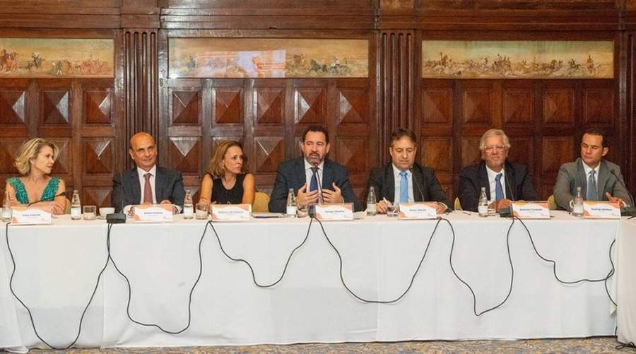 Coletiva de imprensa realizada pela CNseg nesta quinta-feira (08), no Copacabana Palace, no Rio de Janeiro. Foto: Divulga&ccedil;&atilde;o/CNseg.