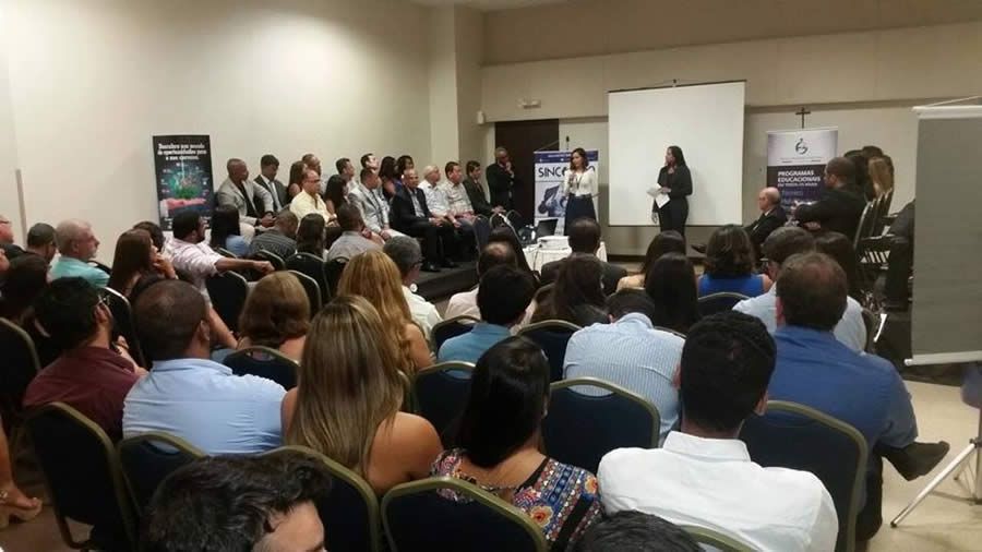 Corretores de seguros baianos lotam evento sobre empreendedorismo