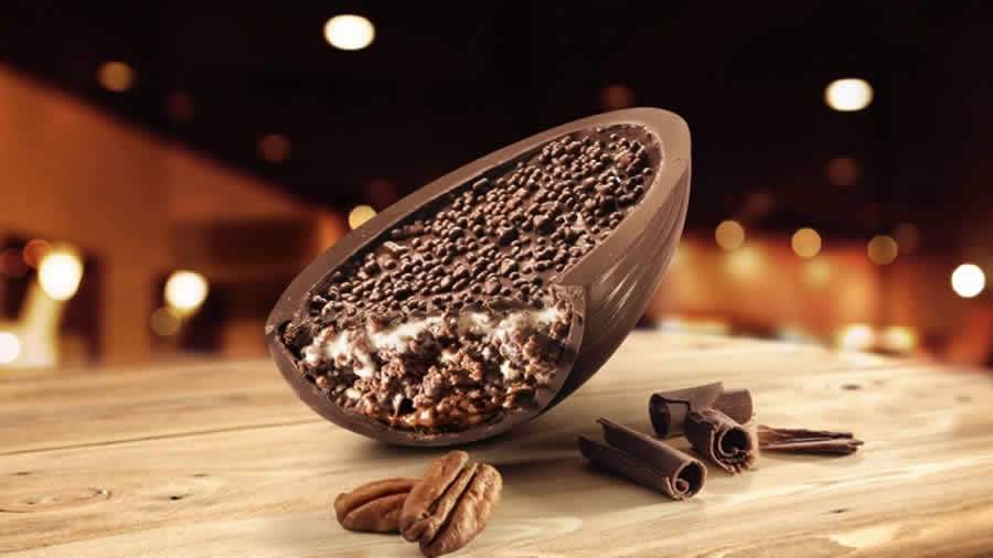 Chocolates branco e ao leite podem piorar inflamação de acne; já o amargo tem efeito anti-idade