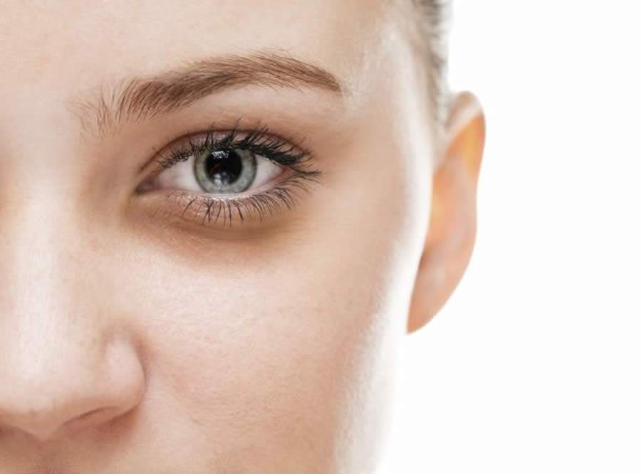 3 procedimentos para renovar completamente área dos olhos, sobrancelhas e pálpebras