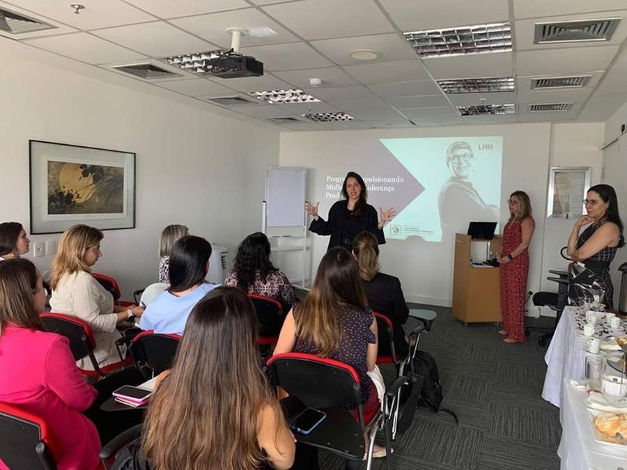 Primeira turma do programa Lideran&ccedil;a Feminina desenvolvido pela Prudential do Brasil | Divulga&ccedil;&atilde;o