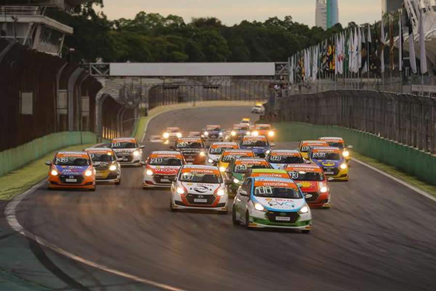 Aut&oacute;dromo de Interlagos recebe quarta etapa da Copa Shell HB20