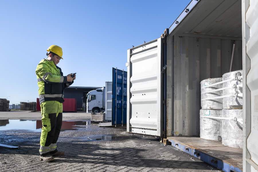 Inspeção de carga com uso do aplicativo da CargoSnap