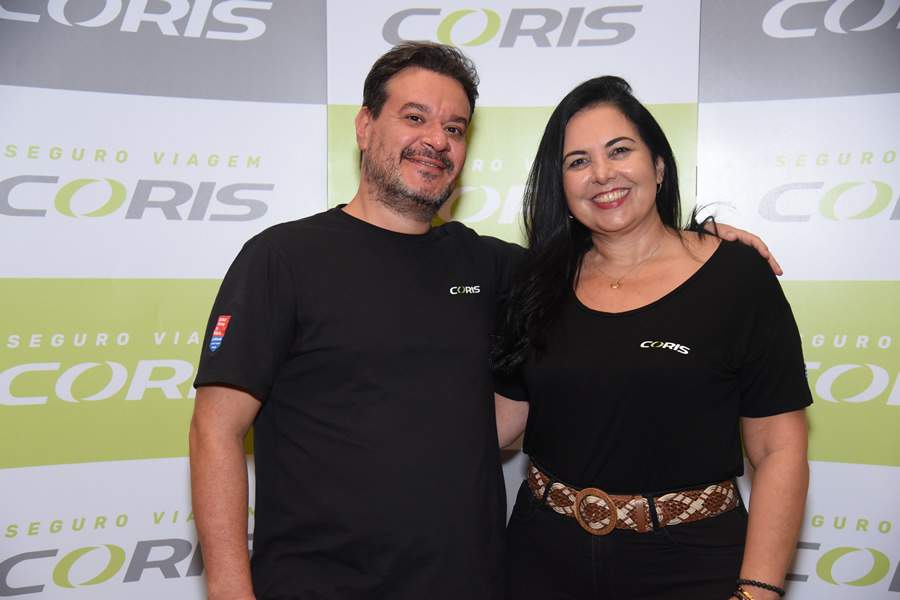 Luiz Gustavo da Costa, CEO da CORIS e Cl&aacute;udia Brito, s&oacute;cia-diretora Comercial da CORIS