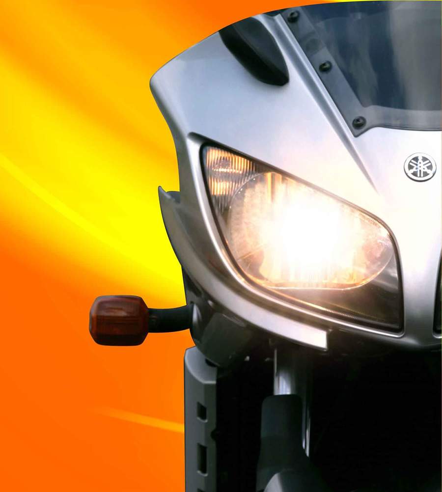 Aliada, Philips desenvolve l&acirc;mpada para motocicleta que amplia a seguran&ccedil;a