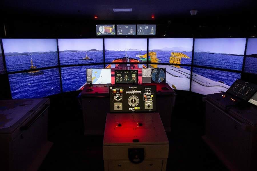 Simulador mar&iacute;timo desenvolvido no Brasil &eacute; o primeiro certificado em todo Hemisf&eacute;rio Sul e acelera desenvolvimento portu&aacute;rio nacional