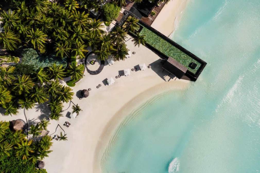 One&Only Reethi Rah, nas Maldivas, tem cenários paradisíacos, acomodações luxuosas, alta gastronomia e spa imperdível