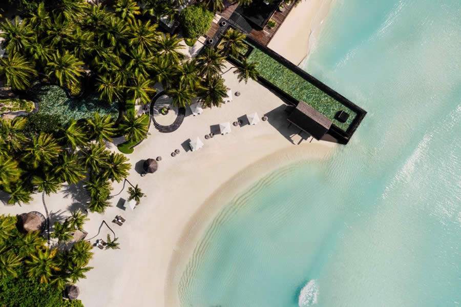 One&amp;Only Reethi Rah, nas Maldivas, tem cenários paradisíacos, acomodações luxuosas, alta gastronomia e spa imperdível