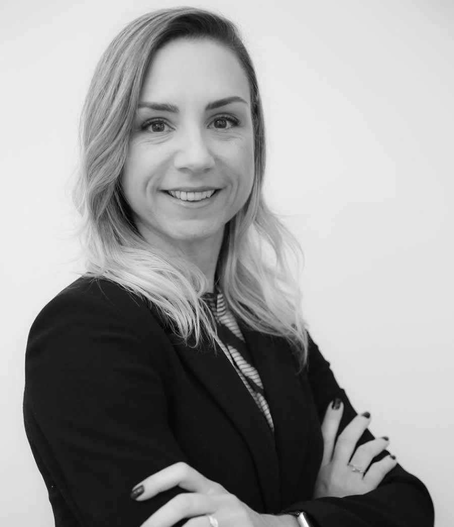 Karolen Gualda Beber, coordenadora da &aacute;rea trabalhista do escrit&oacute;rio Natal &amp; Manssur - Divulga&ccedil;&atilde;o