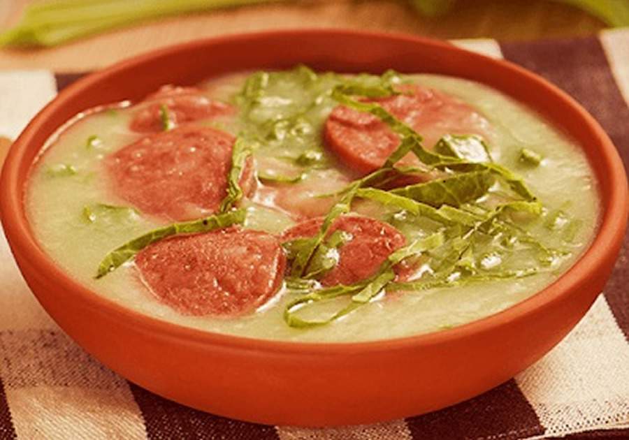 Descubra o segredo que mantém o caldo verde como uma das receitas mais clássicas do inverno