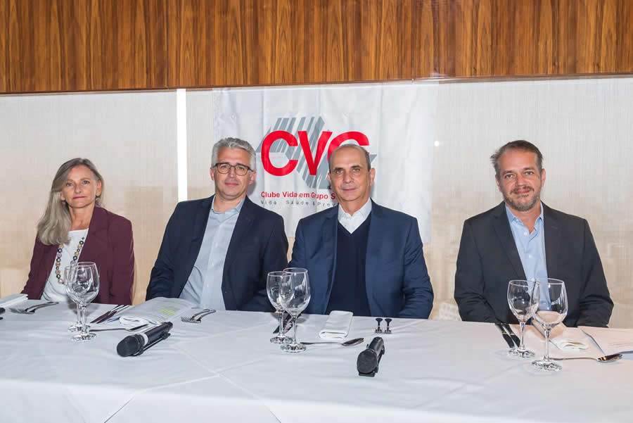 Da esquerda para direita: Elisabete Prado; M&aacute;rcio Batistuti; Edson Franco e Gustavo Toledo &ndash; Foto: Antranik Photos