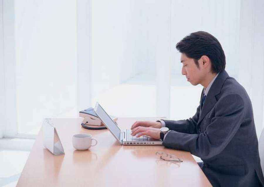 Como montar (ou atualizar) seu CV e garantir um emprego tempor&aacute;rio no fim do ano