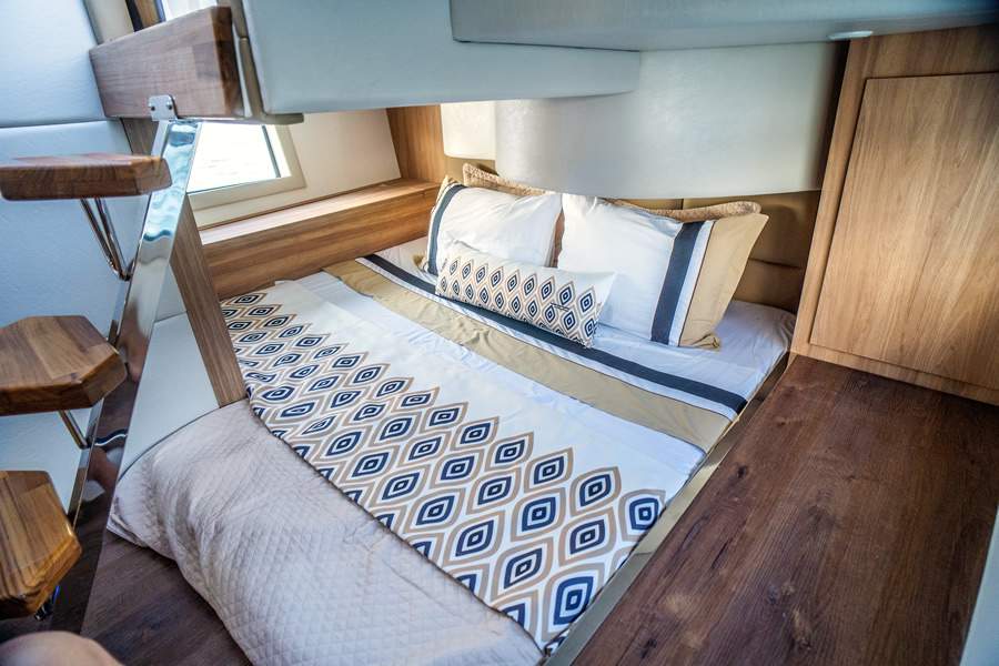 Divulgação/Armatti Yachts Cama king size na Armatti 370 Solarium