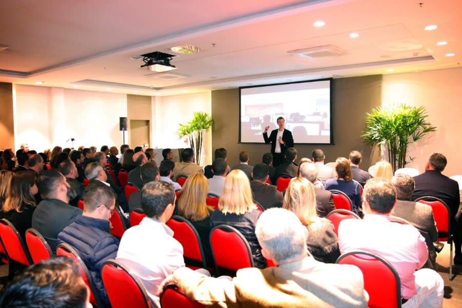 Uso da tecnologia traz benef&iacute;cios para o mercado de seguros