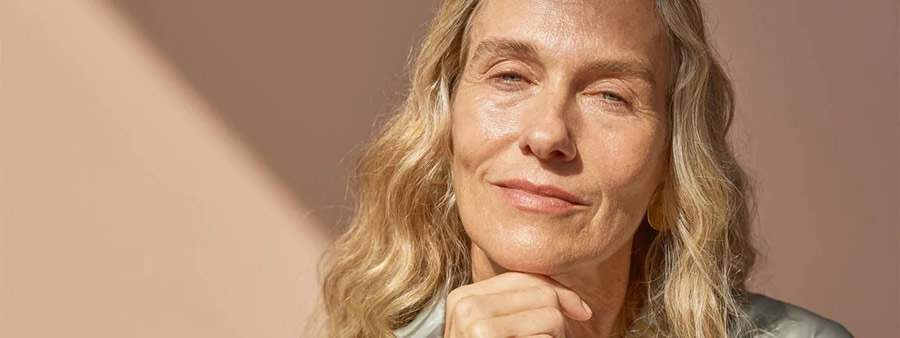 Cuidados Especiais para a Pele Madura no Calor: Aprenda Como Manter a Pele Bela Mesmo em Altas Temperaturas