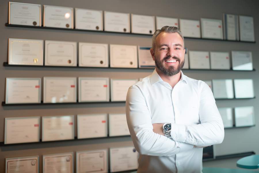 77% das PMEs brasileiras consideram a inteligência artificial uma aliada para o crescimento dos negócios