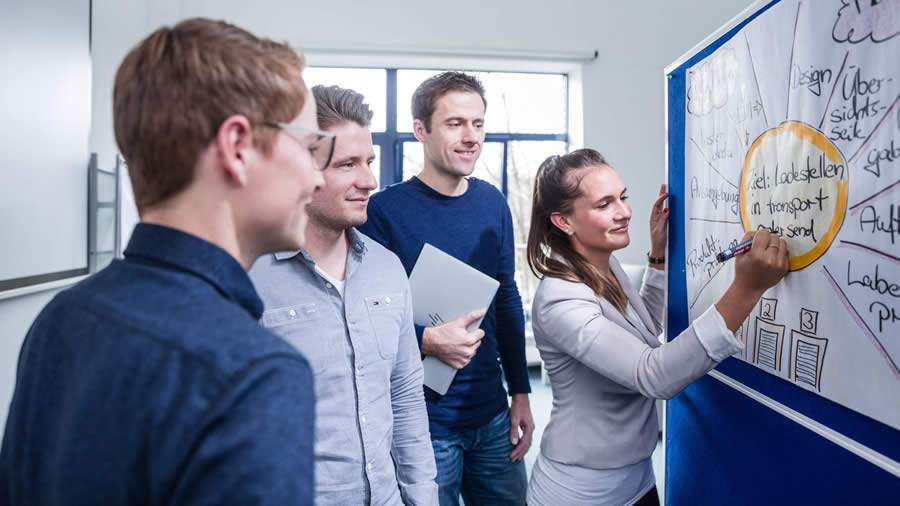 DACHSER - rede global de especialistas operacionais